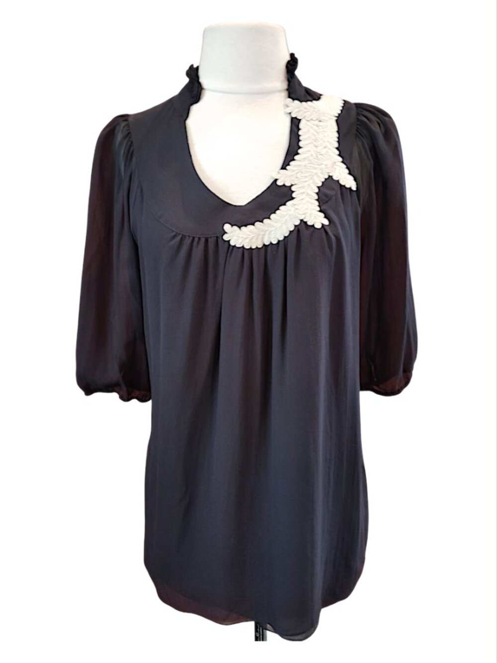 Twelfth Street by Cynthia Vincent 100% Silk Embellished Sheer Flowy Tunic Top - Picture 2 of 8
